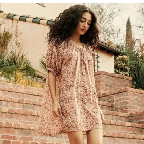 Doen Floral Mini Dress in Pink and Red - Picture 3 of 7